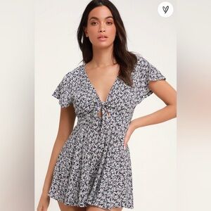 Lulus Dondi Blue and White Print Tie-Front Short Sleeve Romper